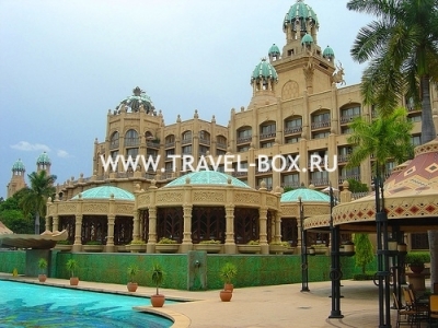 the palace hotel, the hotel.jpg